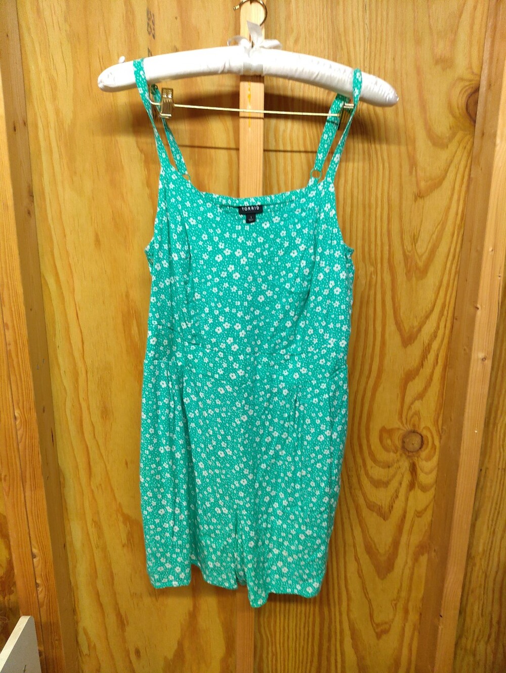 Torrid Green White Floral Smocked Back 1-Piece Jumper Romper Size 1 (1X / 14-16)